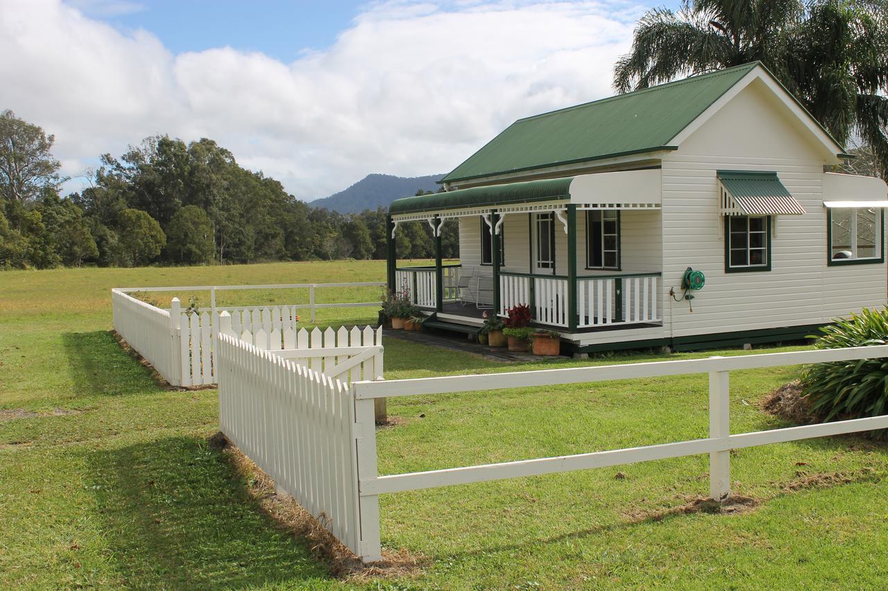 The Dollhouse Cottage Horseshoe Creek Exterior photo